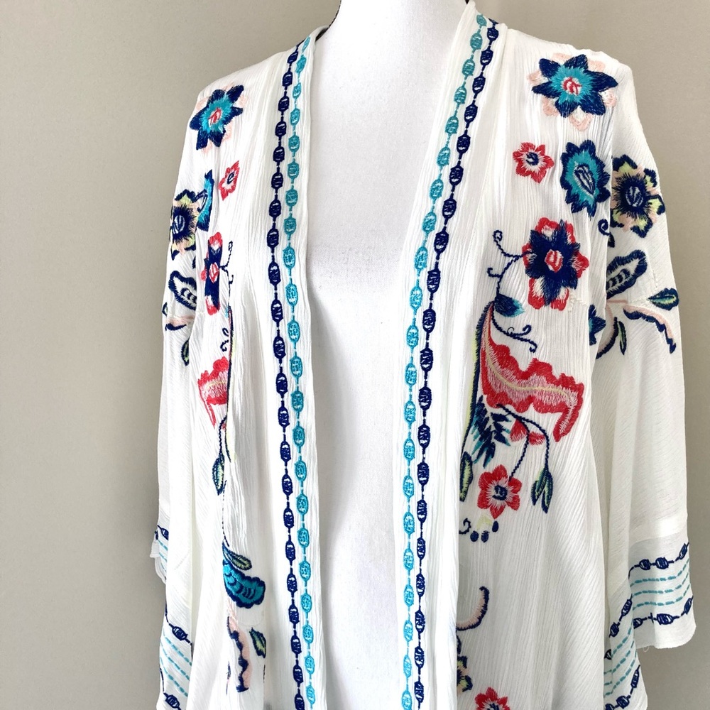 NWT Curations Embroidered Kimono Cover Up Size M/L - Picture 5 of 10